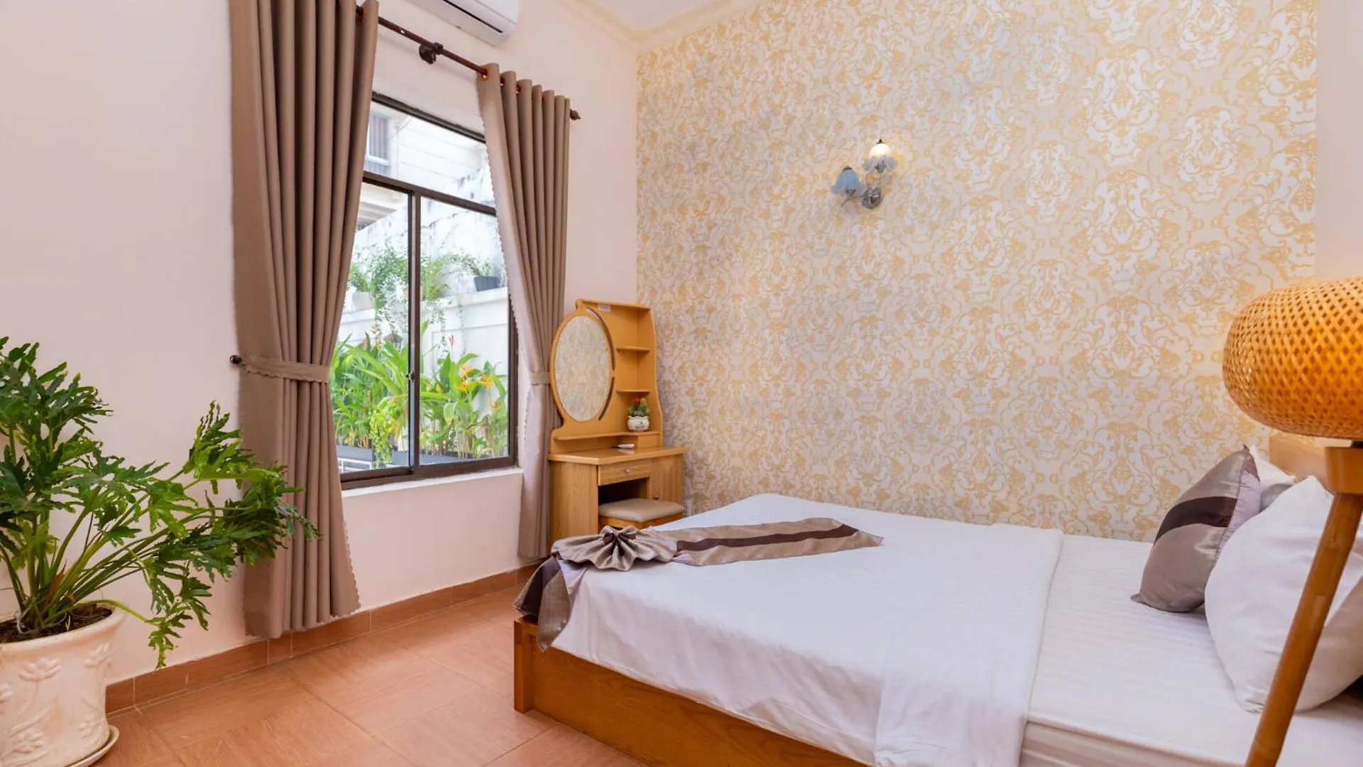 Villa Ho Boi Di Bo 100 Met Ra Bai Tam - 45/5 Tv Vung Tau Vietname